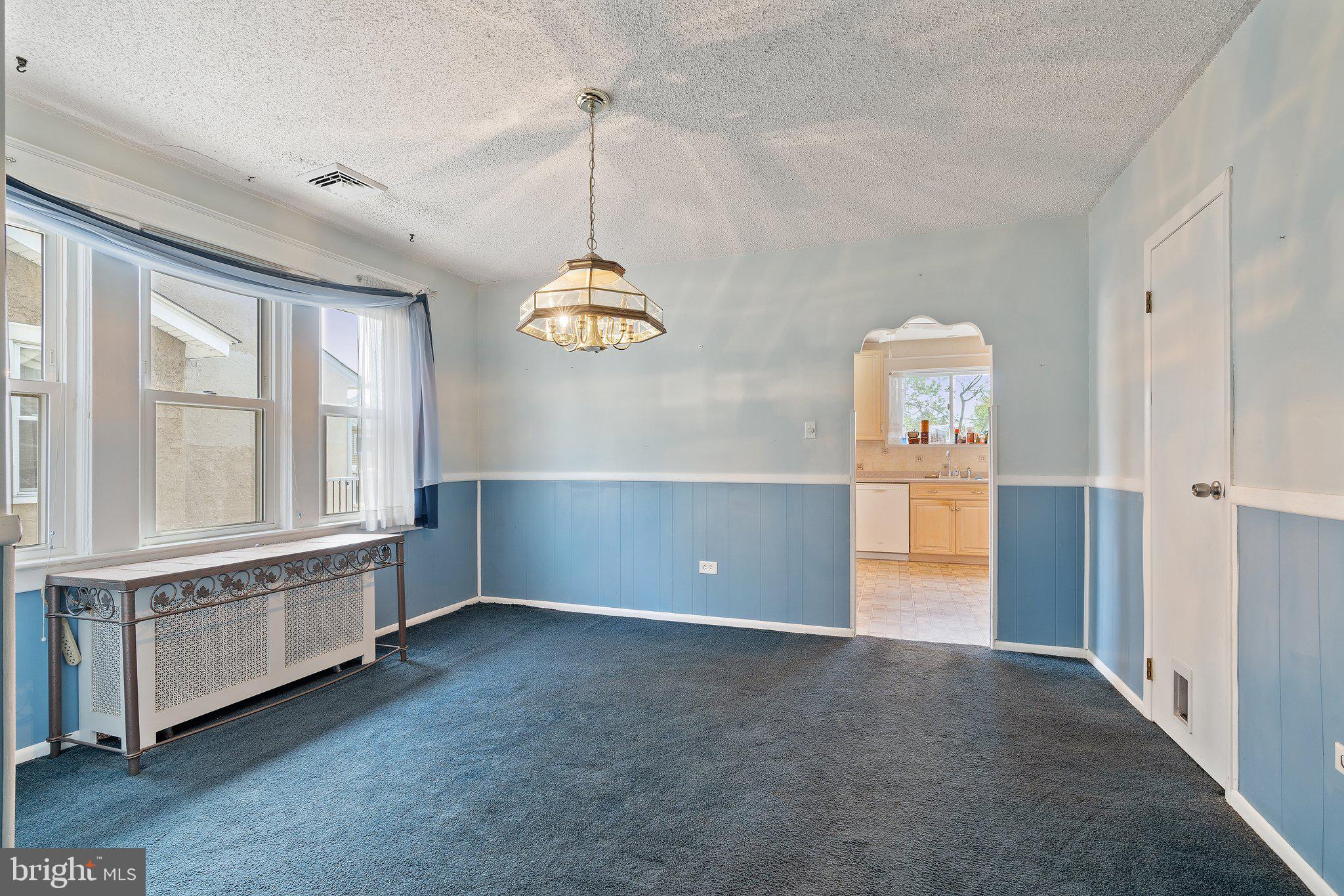415 Spring Road Havertown, PA 19083 - Photo 8 of 28