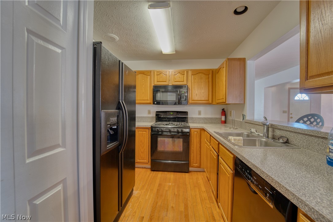 4415 Archer Road Cleveland, OH 44105 - Photo 11 of 35