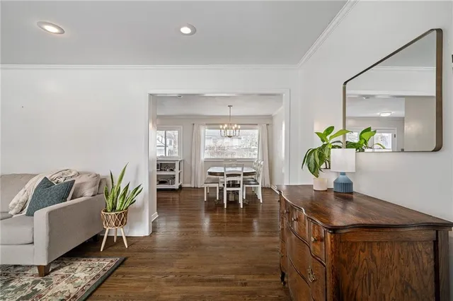 $350,000 | 7206 West 71st Terrace, Overland Park, KS 66204