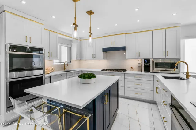 $1,300,000 | 155 Graves Street | Manor Heights