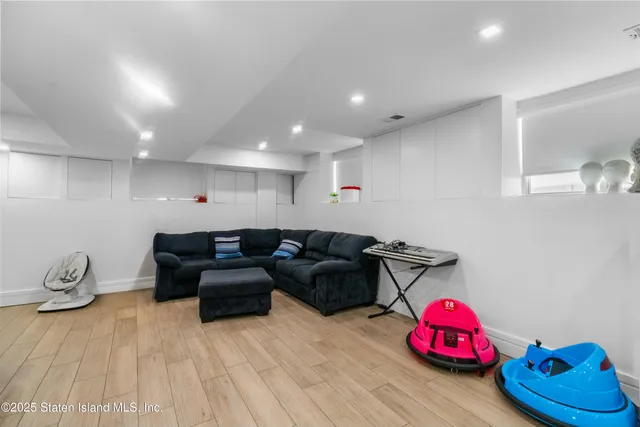 $1,300,000 | 155 Graves Street | Manor Heights