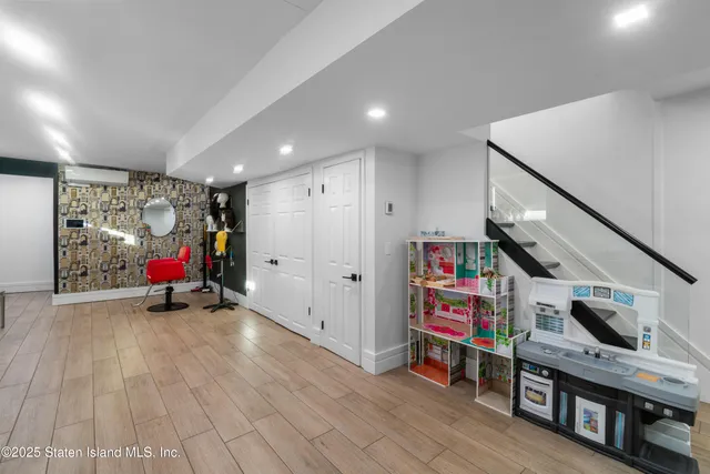 $1,300,000 | 155 Graves Street | Manor Heights