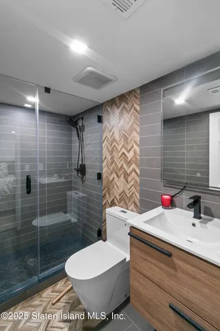 $1,300,000 | 155 Graves Street | Manor Heights