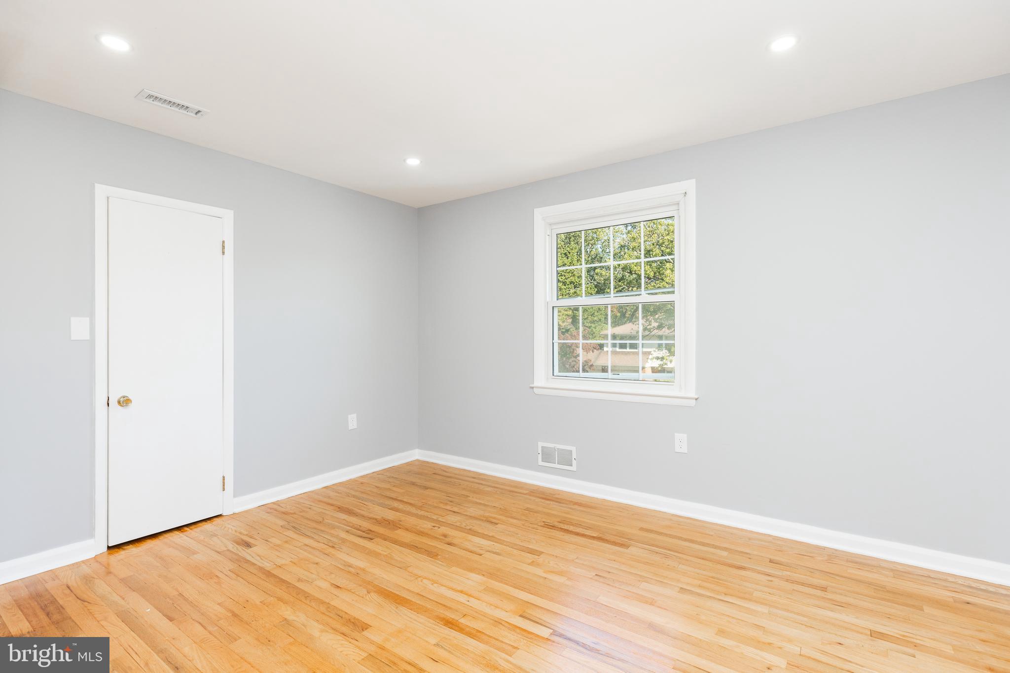 2404 2404-rambler Rambler Road Wilmington, DE 19810 - Photo 17 of 28 a big room with wooden floor and natural light