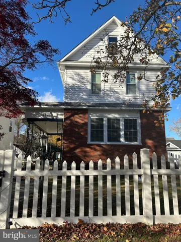 $335,000 | 123 West Madison Avenue, Magnolia, NJ 08049