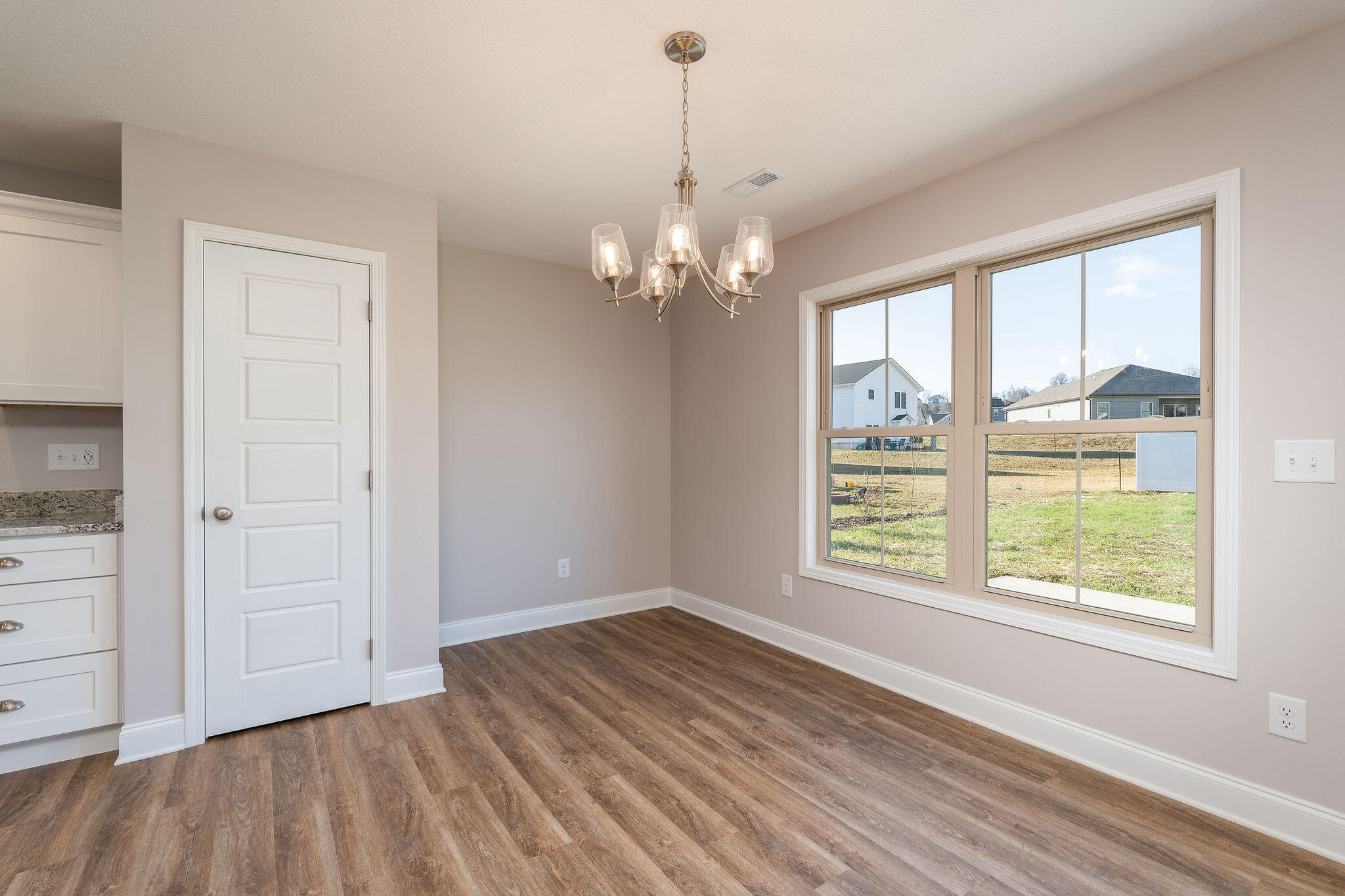 981 Riddle Ridge Jonesborough, TN 37659 - Photo 8 of 25 DSC03279-Edit