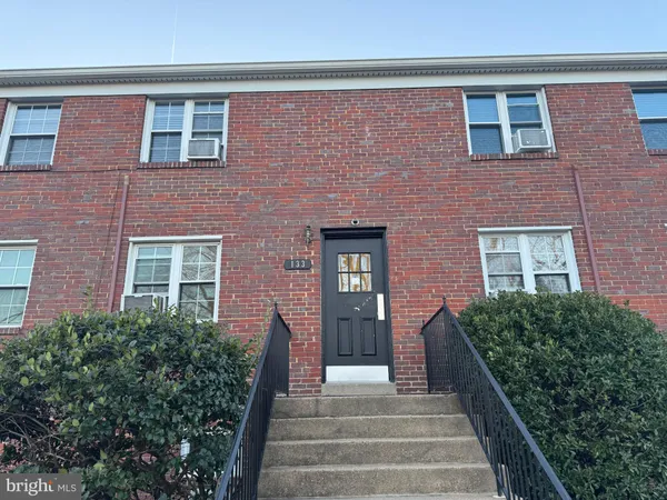 $1,700 | 133 South Courthouse Road, Unit 7, Arlington, VA 22204
