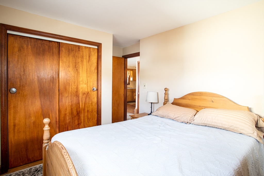 535 Jackson Street Fall River, MA 02721 - Photo 12 of 18