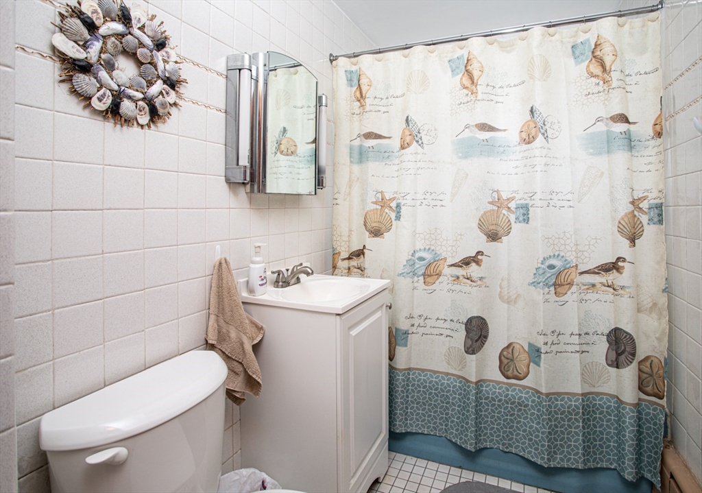 535 Jackson Street Fall River, MA 02721 - Photo 13 of 18