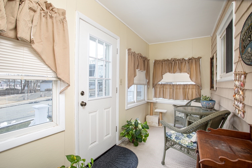 535 Jackson Street Fall River, MA 02721 - Photo 14 of 18