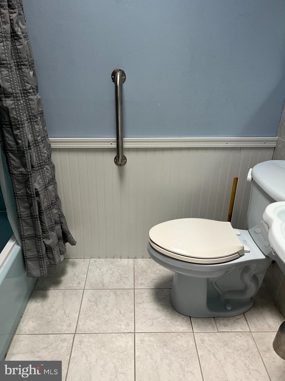 3303 Ancona Road Philadelphia, PA 19154 - Photo 9 of 19 full bath