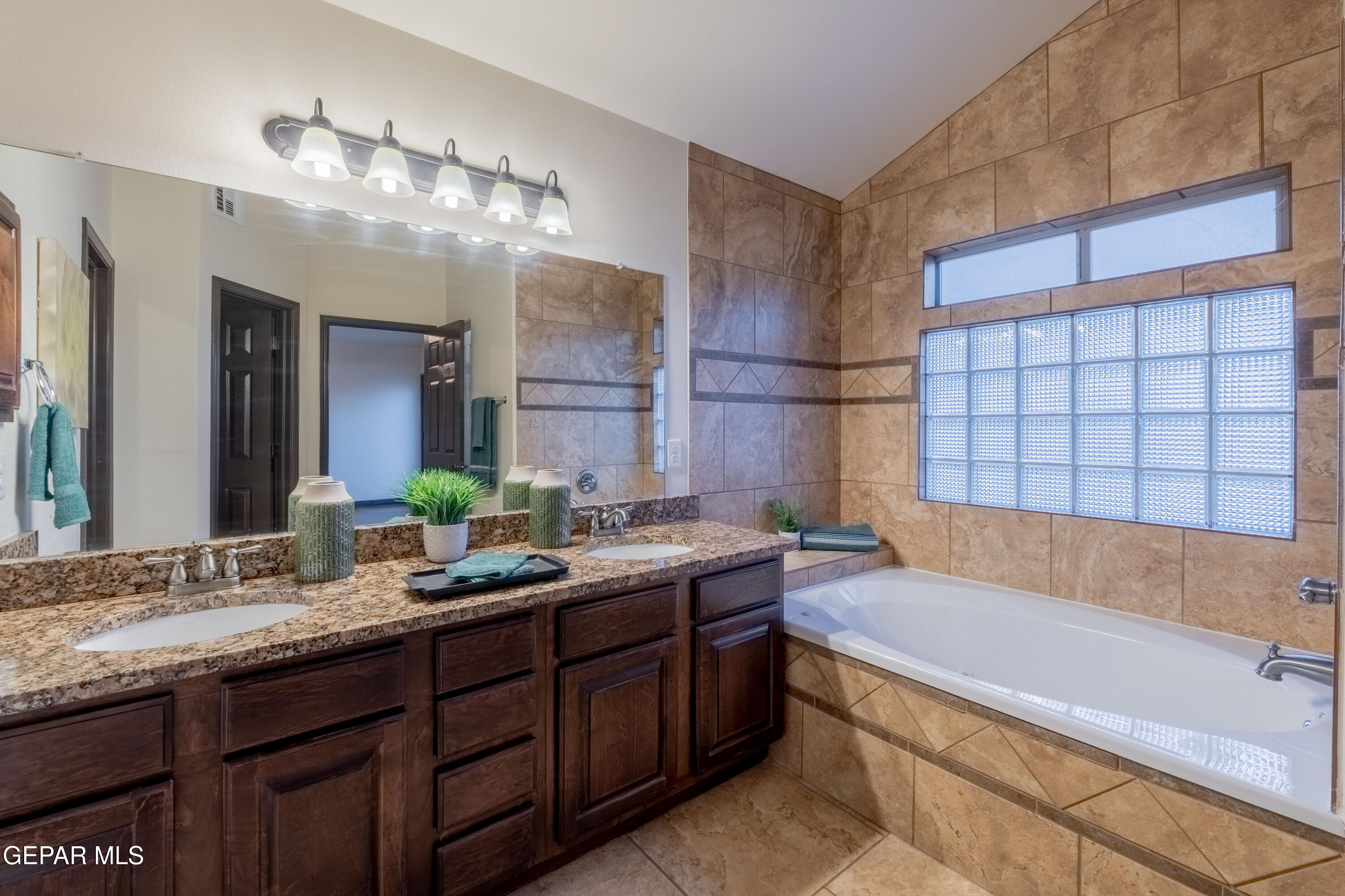 1260 Franklin Perch Place El Paso, TX 79912 - Photo 38 of 47 DSC00238