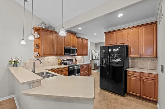 $425,000 | 11020 Charlotte Street, Kansas City, MO 64131