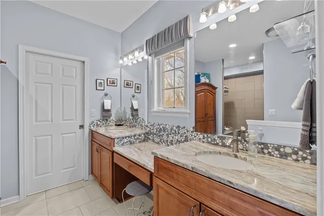 $425,000 | 11020 Charlotte Street, Kansas City, MO 64131