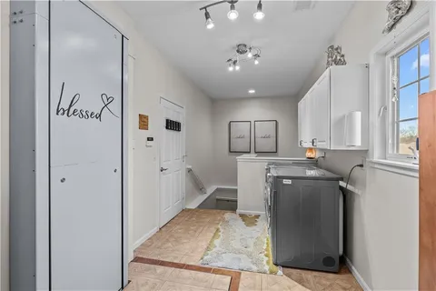 $425,000 | 11020 Charlotte Street, Kansas City, MO 64131