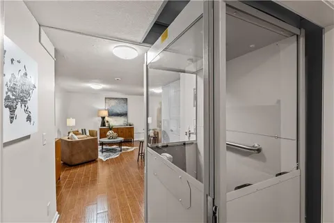 $425,000 | 11020 Charlotte Street, Kansas City, MO 64131