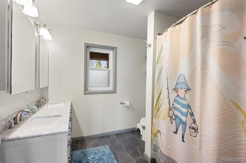 8171 Lakeshore Road Lexington, MI 48450 - Photo 24 of 45