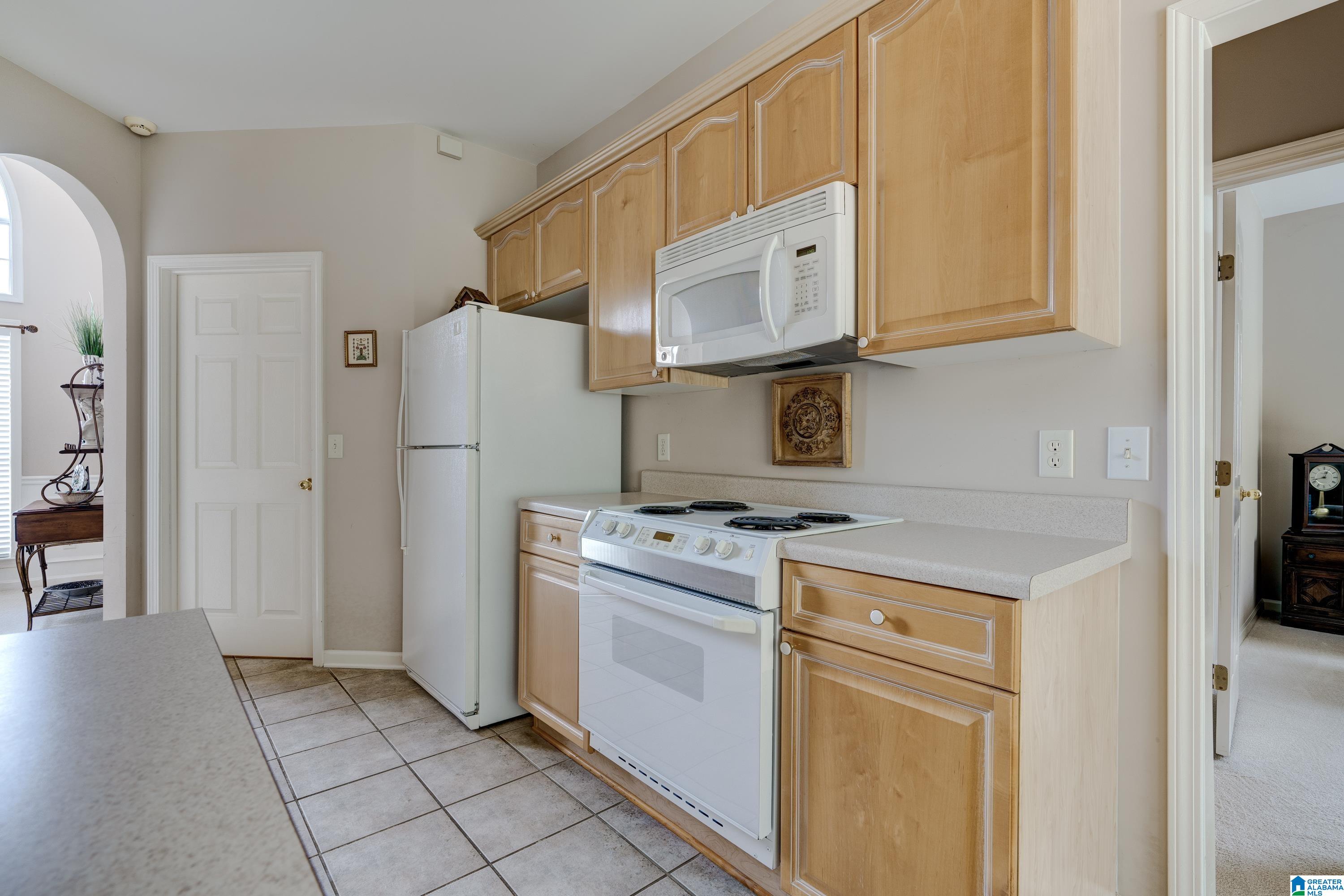 1323 Old Cahaba Cove Helena, AL 35080 - Photo 10 of 48