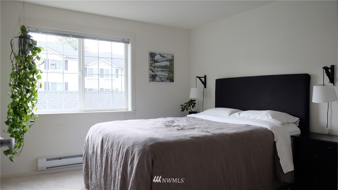 12404 East Gibson Road, Unit J205 Everett, WA 98204 - Photo 11 of 25