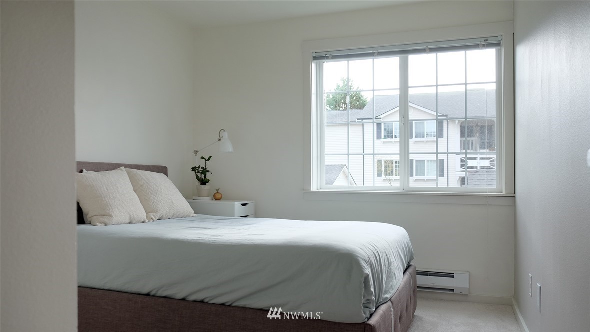 12404 East Gibson Road, Unit J205 Everett, WA 98204 - Photo 13 of 25