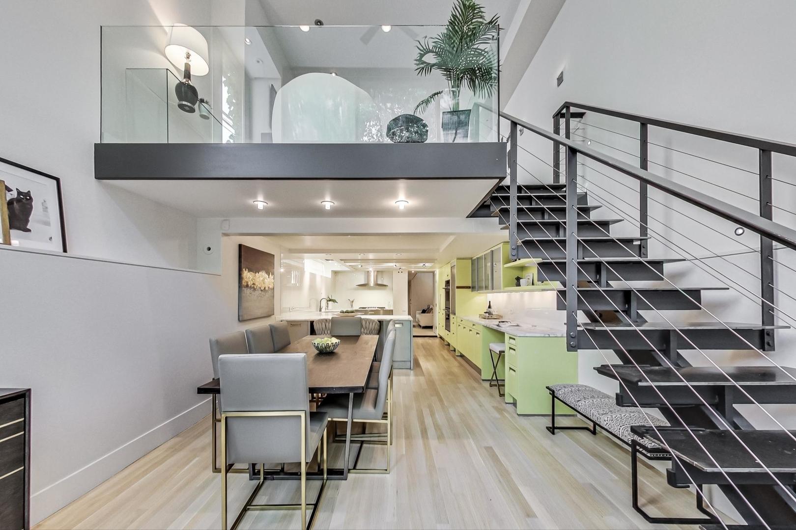 17 East Scott Street Chicago, IL 60610 - Photo 6 of 39 a view of gym equipment and living room view