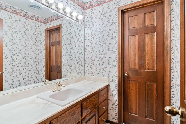 $430,000 | 75 Country Club Drive, Canyon, TX 79015