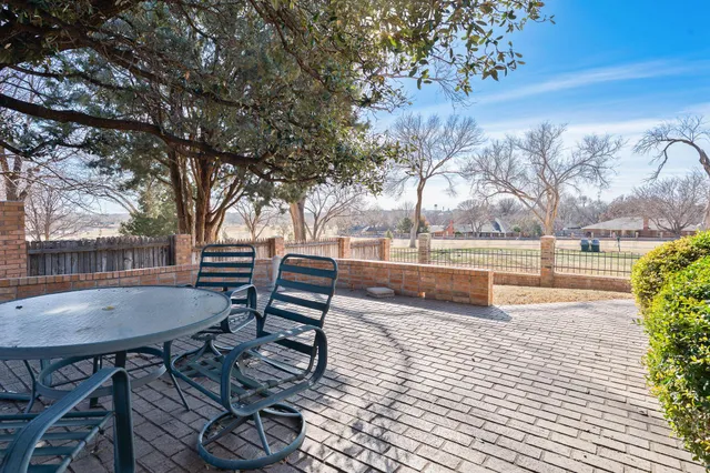 $430,000 | 75 Country Club Drive, Canyon, TX 79015