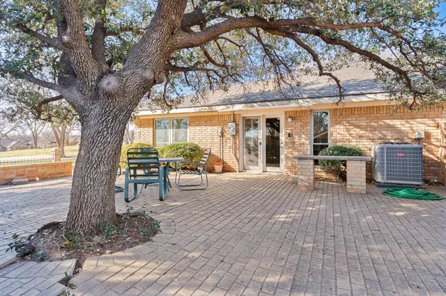 $430,000 | 75 Country Club Drive, Canyon, TX 79015