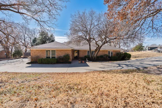 $430,000 | 75 Country Club Drive, Canyon, TX 79015