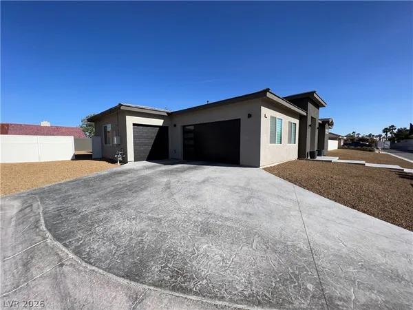 $4,295 | 4760 Windy Hollow Street, Las Vegas, NV 89130