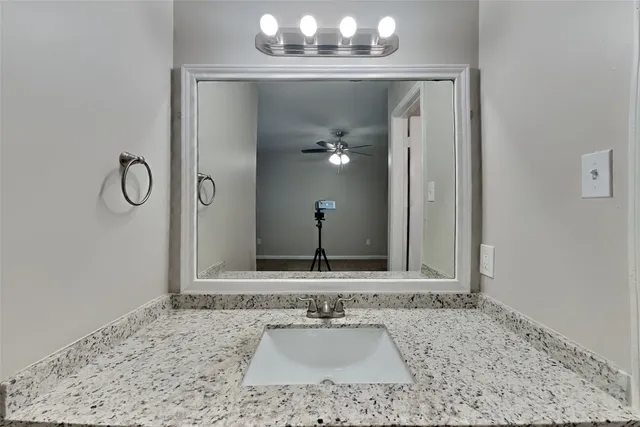 $2,000 | 5315 Derbyshire Drive, Katy, TX 77493