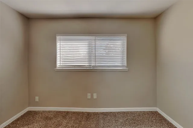 $2,000 | 5315 Derbyshire Drive, Katy, TX 77493