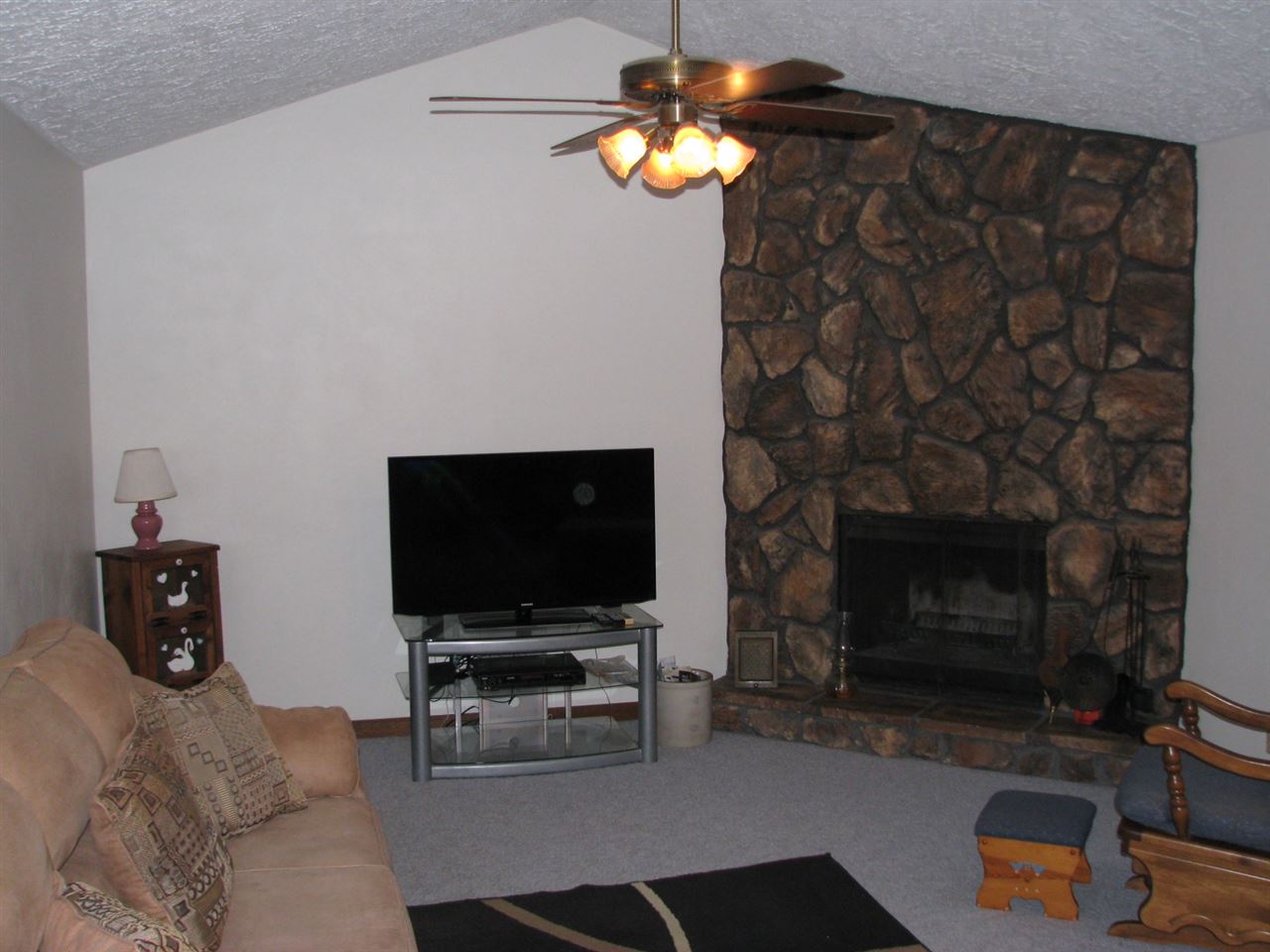 11951 Tresemer Road Roscoe, IL 61073 - Photo 8 of 21 Gallery Image 8