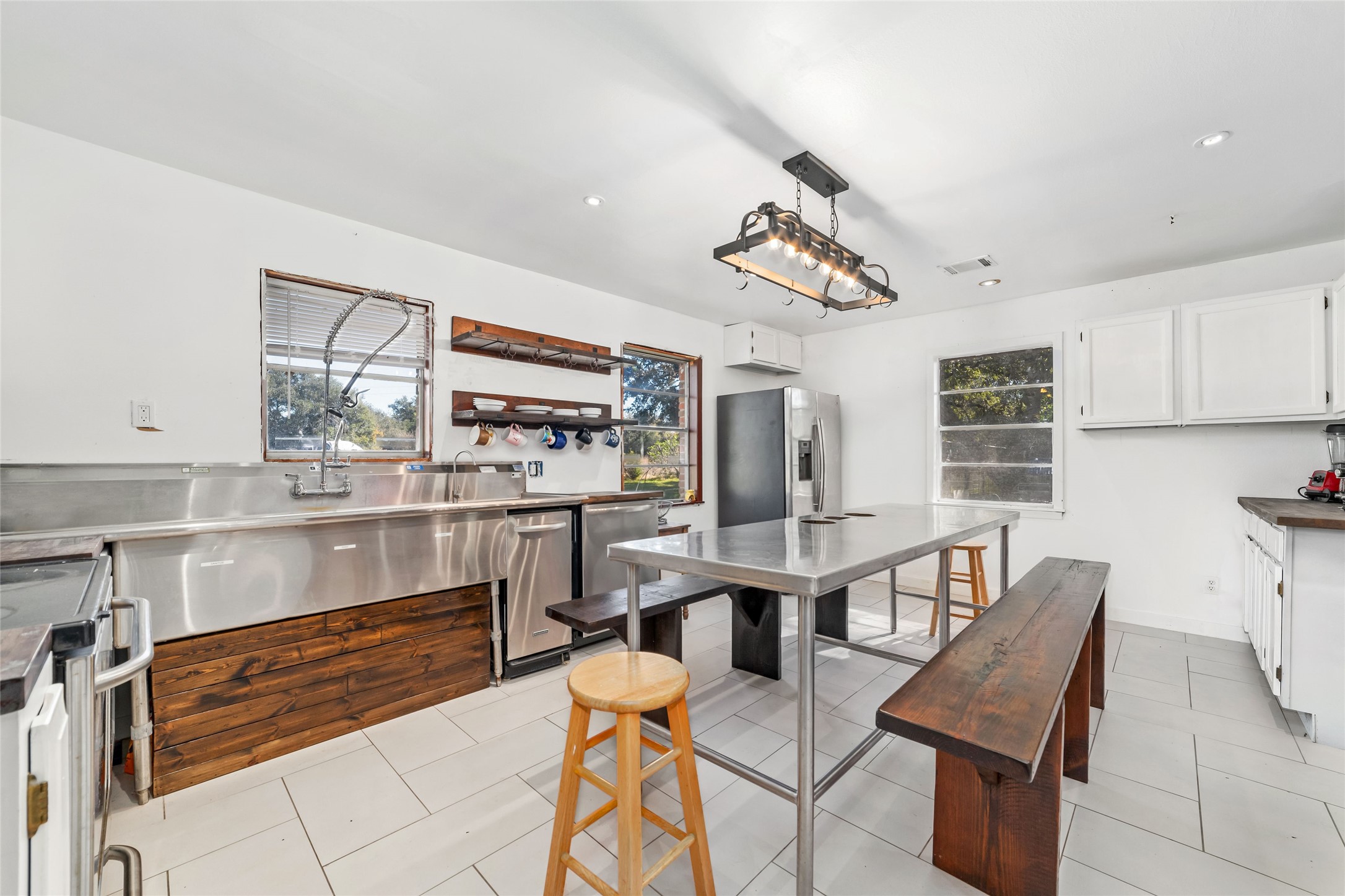 1819 Y. U. Jones Road Richmond, TX 77469 - Photo 9 of 20