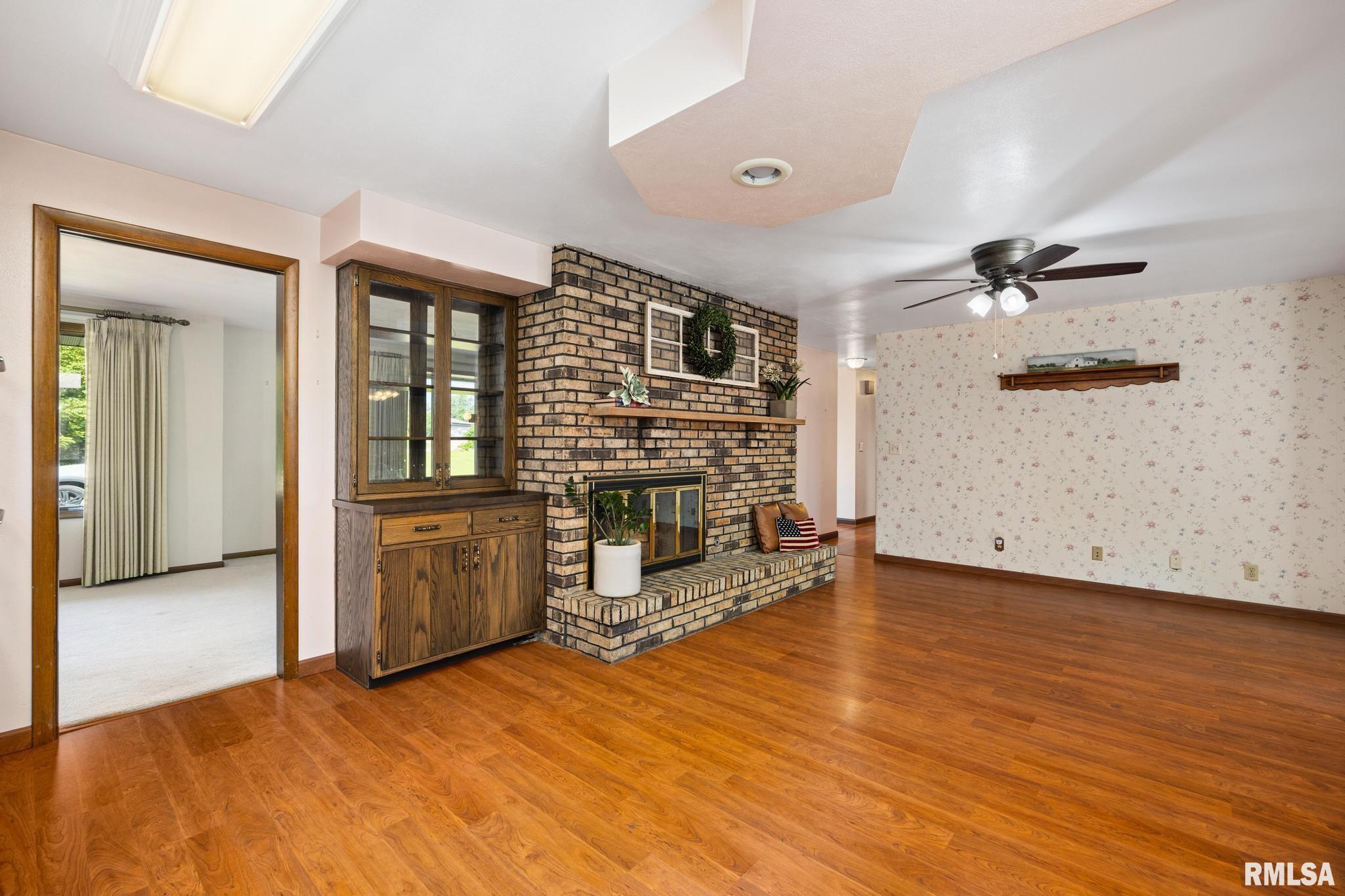284 Grimm Road Congerville, IL 61729 - Photo 12 of 39