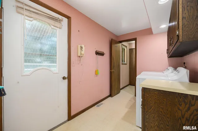 $429,900 | 284 Grimm Road, Congerville, IL 61729