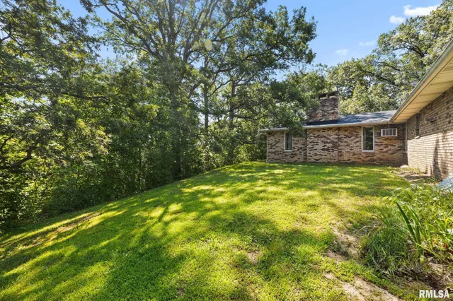 $429,900 | 284 Grimm Road, Congerville, IL 61729