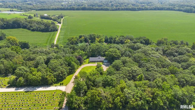 $429,900 | 284 Grimm Road, Congerville, IL 61729