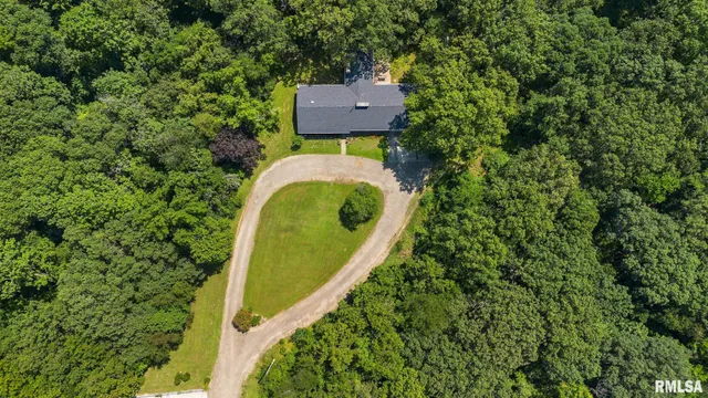 $429,900 | 284 Grimm Road, Congerville, IL 61729