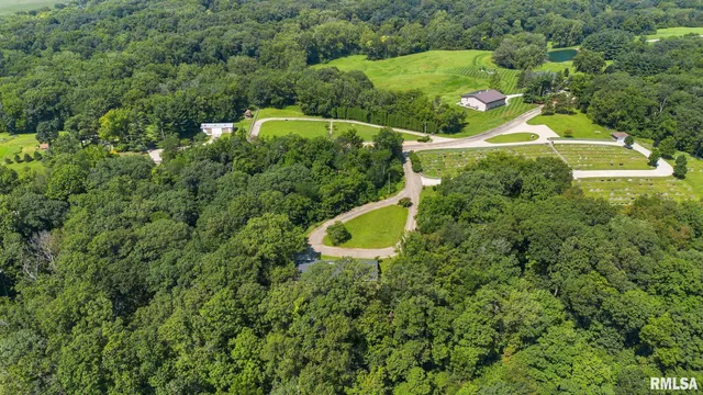 $429,900 | 284 Grimm Road, Congerville, IL 61729