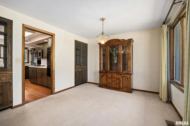 $429,900 | 284 Grimm Road, Congerville, IL 61729