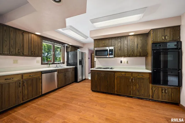 $429,900 | 284 Grimm Road, Congerville, IL 61729