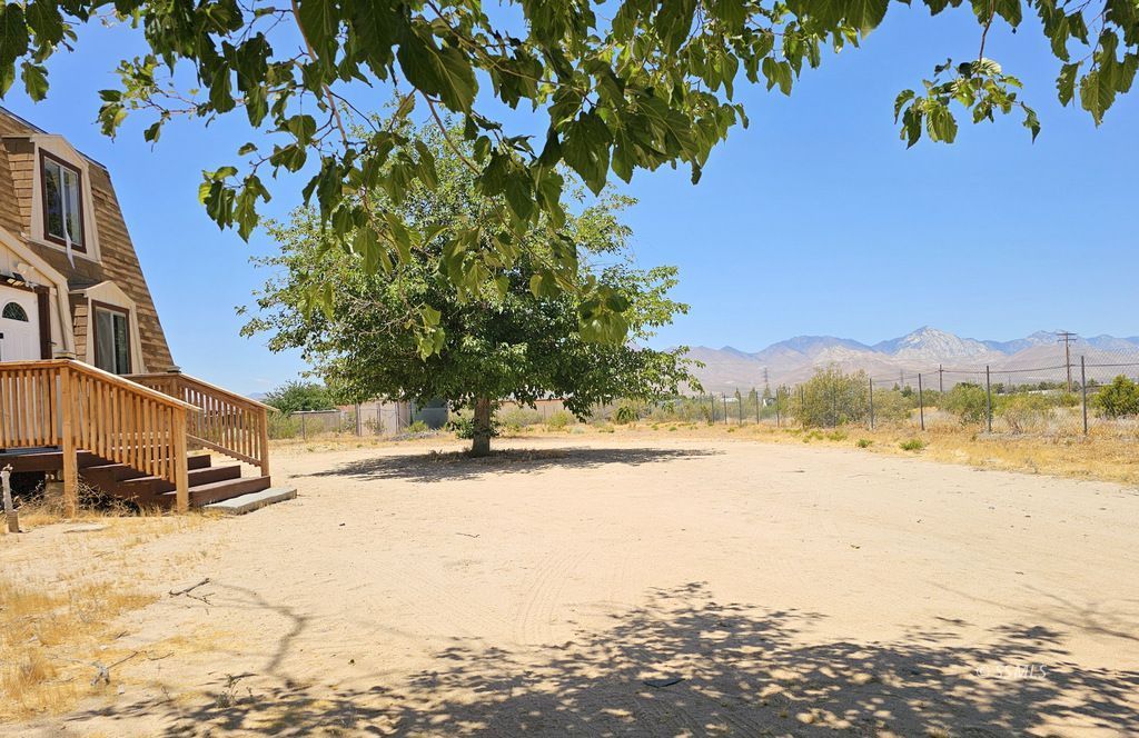 1435 North Indian Wells Street Ridgecrest, CA 93555 - Photo 9 of 33