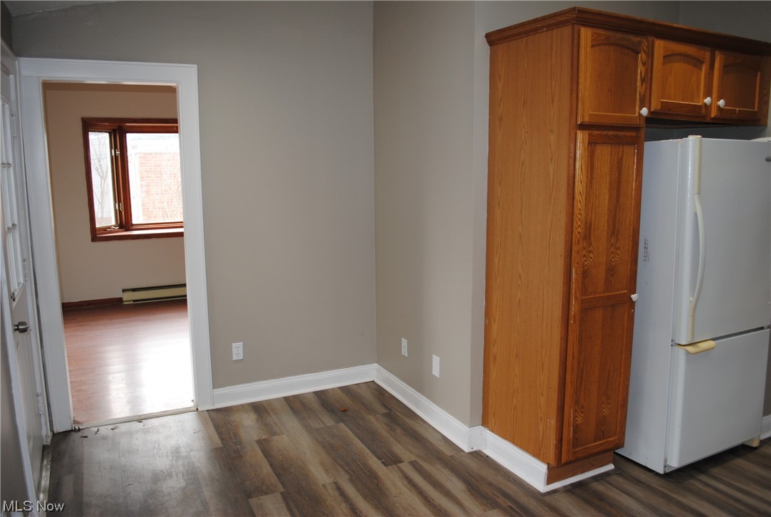 1549 Sheffield Road Cleveland, OH 44121 - Photo 9 of 23