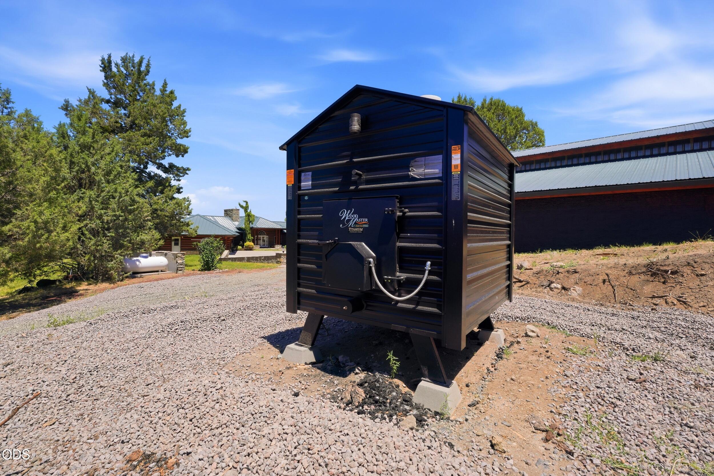 24624 Schaupp Road Klamath Falls, OR 97603 - Photo 40 of 49
