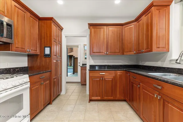 $599,000 | 1004 Park Avenue, Unit 1004, Sandpoint, ID 83864