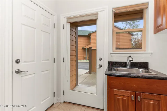 $599,000 | 1004 Park Avenue, Unit 1004, Sandpoint, ID 83864