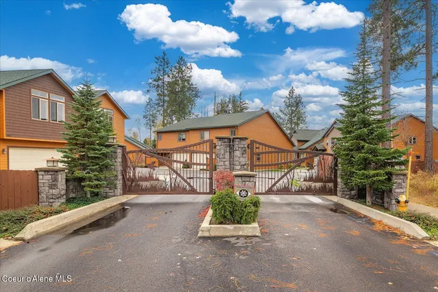 $599,000 | 1004 Park Avenue, Unit 1004, Sandpoint, ID 83864