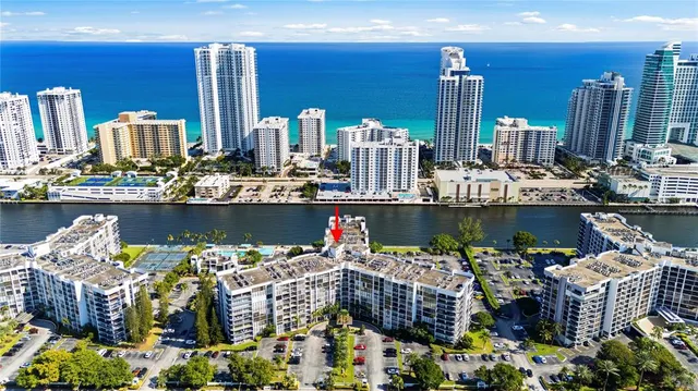 $3,500 | 800 Parkview Drive, Unit 718, Hallandale Beach, FL 33009