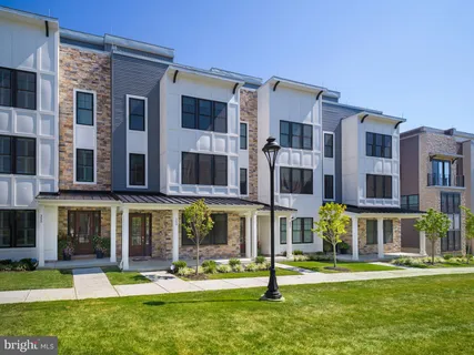 $1,225,000 | 353 Horseshoe Trail, Newtown Square, PA 19073